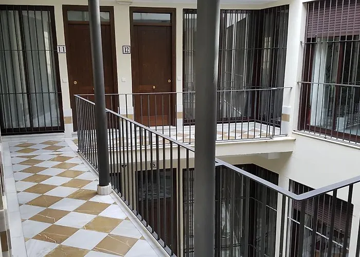 Lyrioshomes Apartamentos Los Treboles